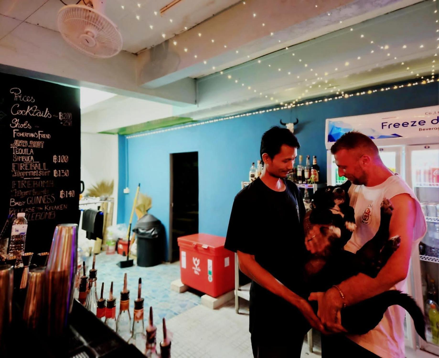 Tiki Tribe Bar & Hostel Tau-sziget Kültér fotó