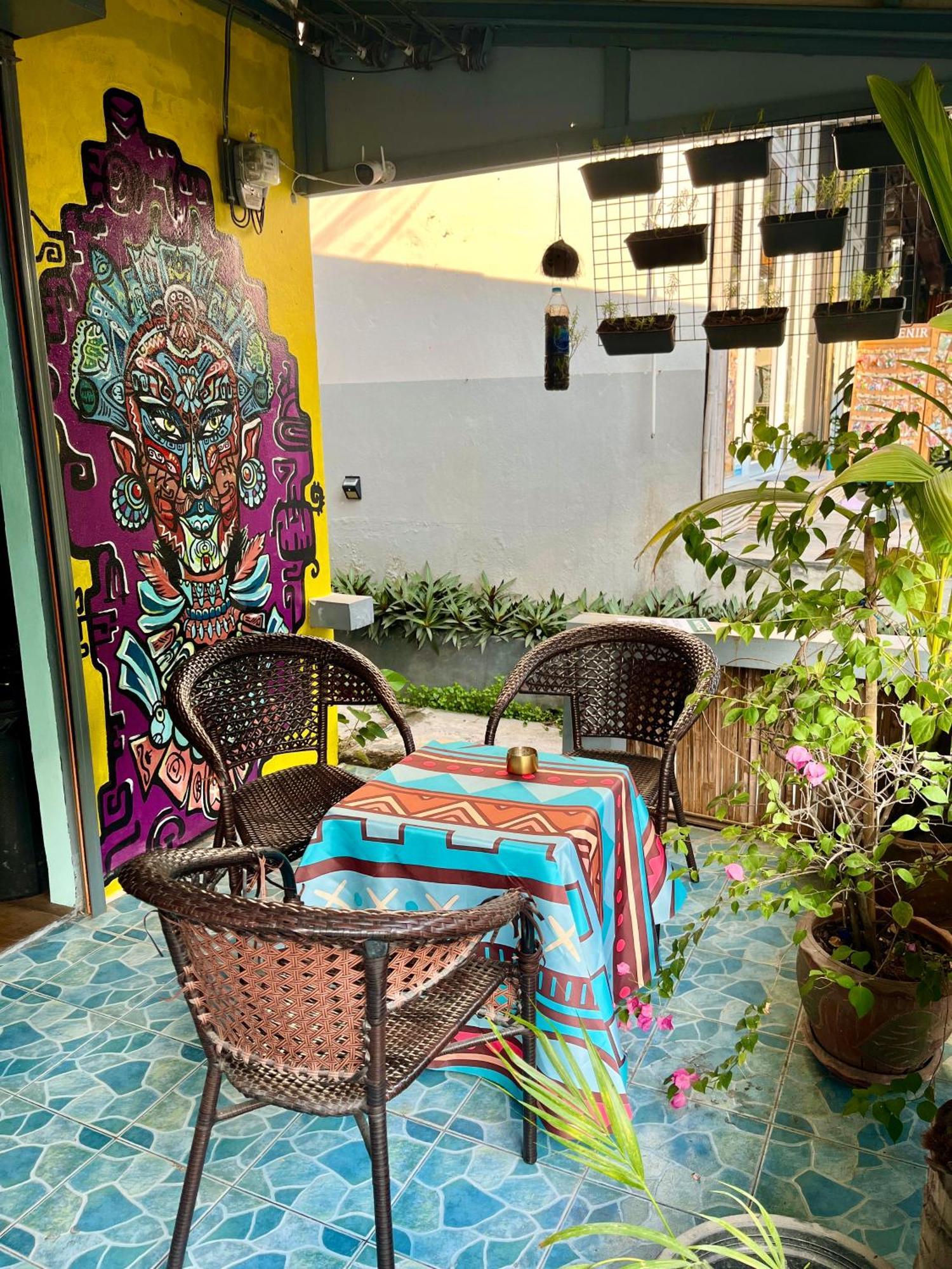 Tiki Tribe Bar & Hostel Tau-sziget Kültér fotó