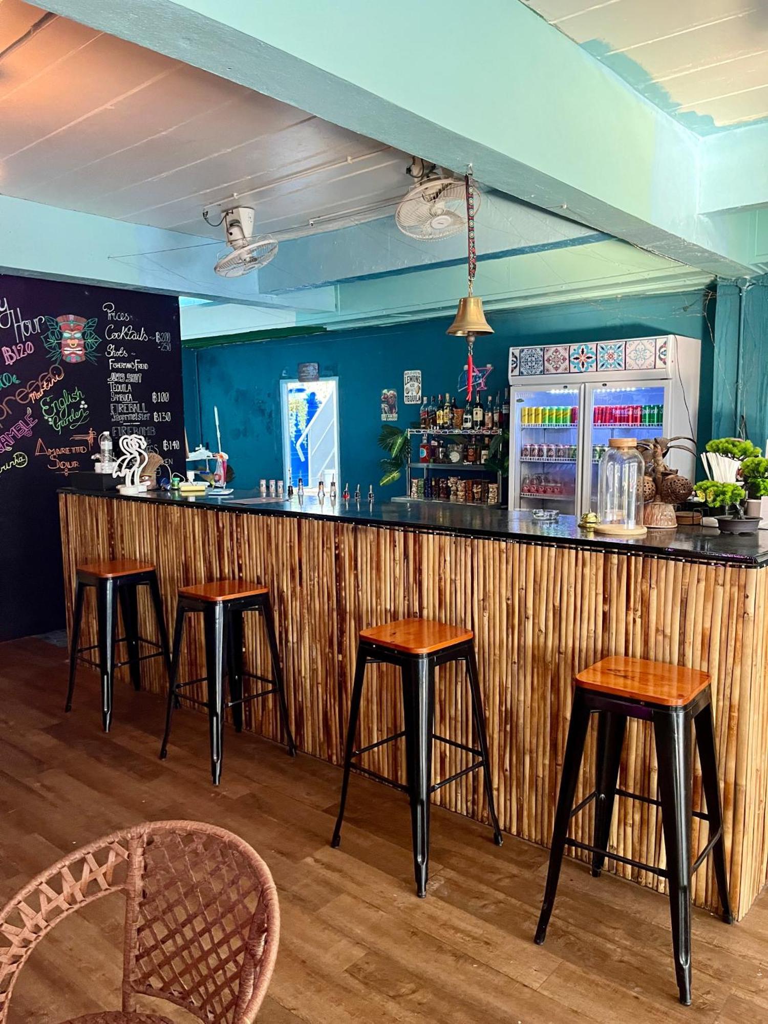 Tiki Tribe Bar & Hostel Tau-sziget Kültér fotó